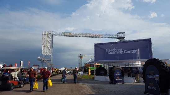 40351951_1239861762820206_3052787385910689792_o